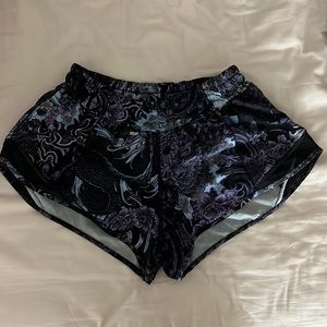 Lululemon hotty hot shorts